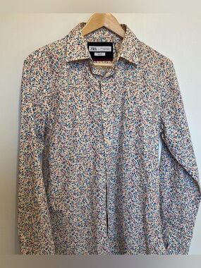 Zara Men's Button-Down Shirt with Blue and Red Floral Print